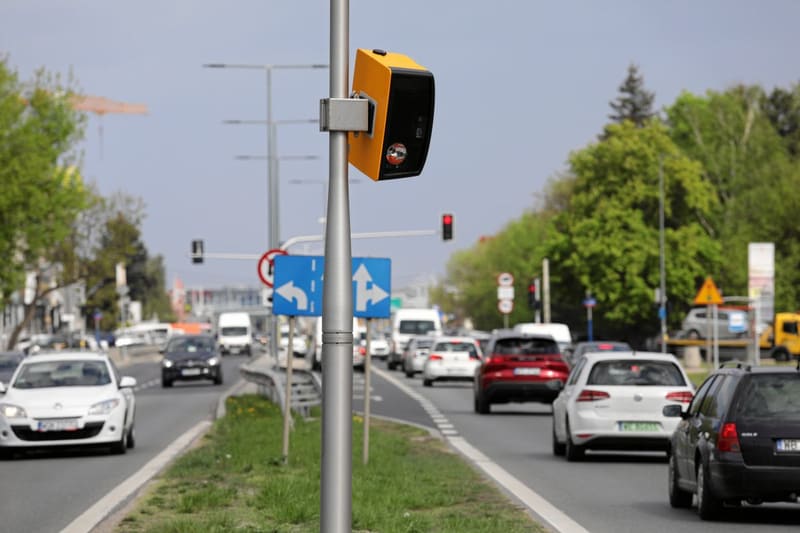 Tolerancja prędkości na fotoradarze: co znaczą 10 km/h i zasady CANARD