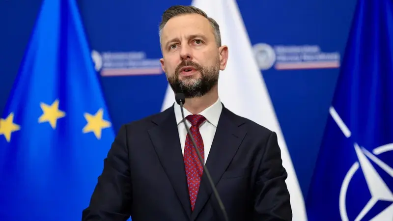 Komunikat MON o przełożeniu wizyty w Pentagonie wywołał falę komentarzy w sieci