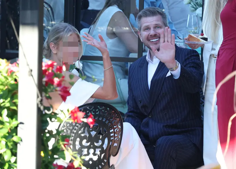 Filip Chajzer i 20-letnia Bianka pobrali się w sobotę w centrum Krakowa