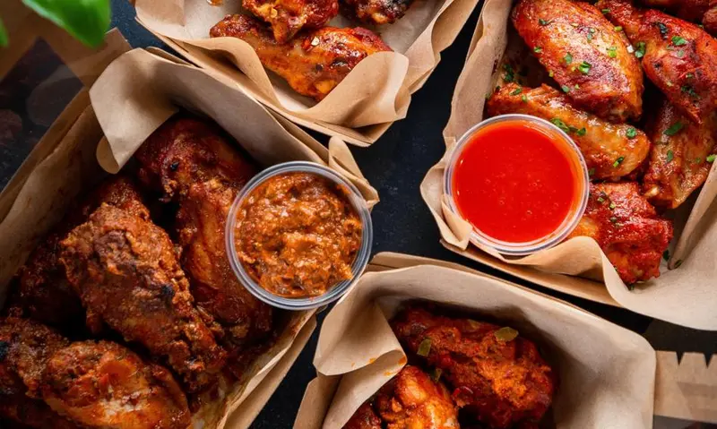 Wingstop otwiera pierwsze lokal w Polsce, planuje sieć tysiąca restauracji