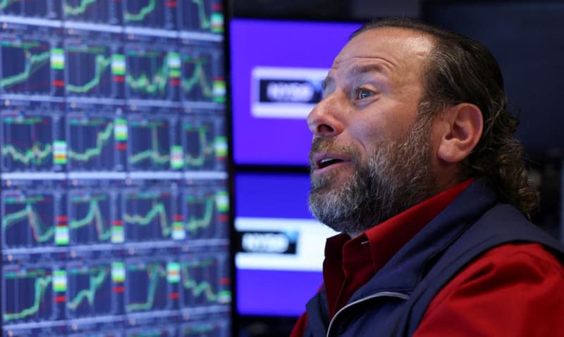 Giełdy w USA spadły po przeskoku ceny ropy powyżej 100 USD