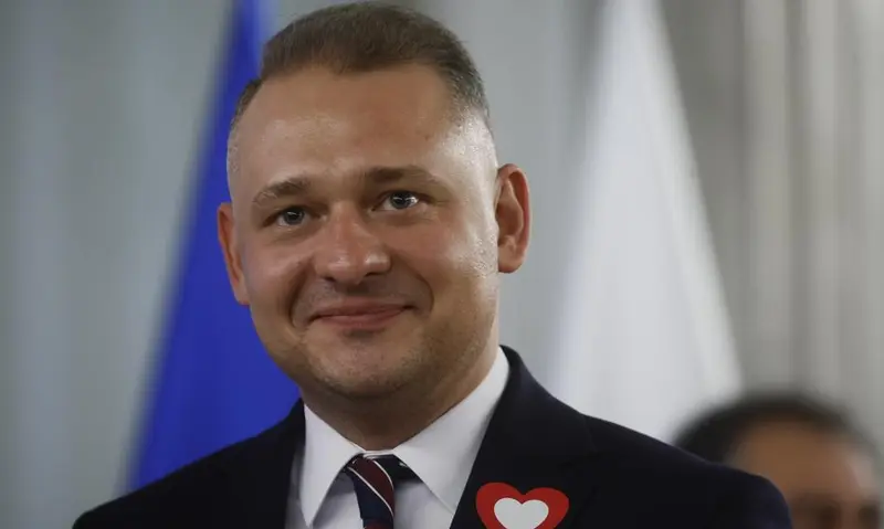 Prokuratura Europejska złożyła cztery zarzuty korupcyjne posłowi Wojciechowi Królowi