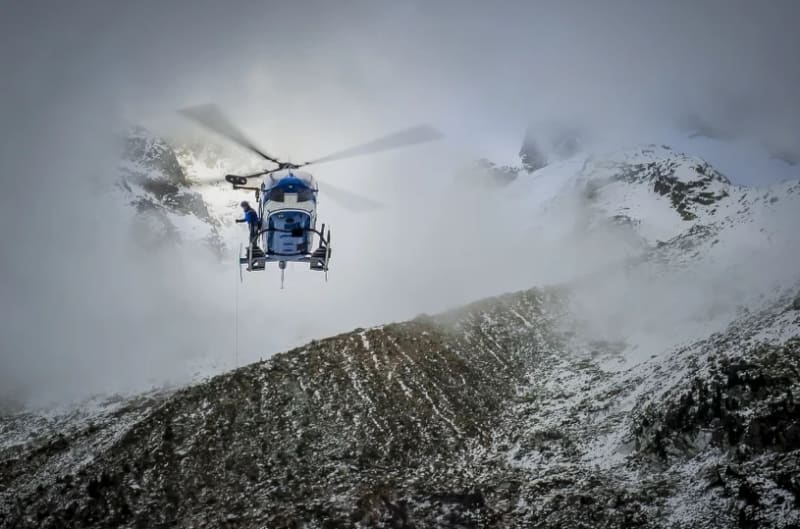Polscy alpinieci utknęli w Masywie Mont Blanc, przetrwali noc w trudnych warunkach