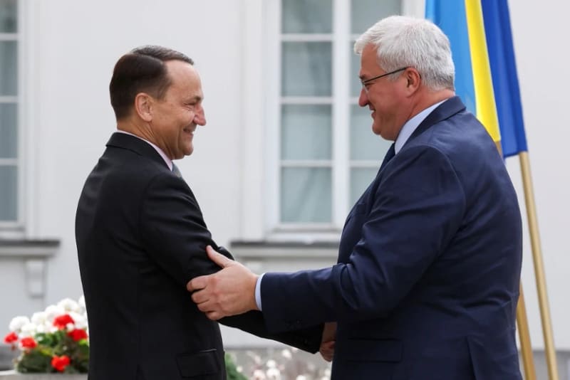 Polska pozostawia ambasadę w Kijowie mimo rosyjskich groźb