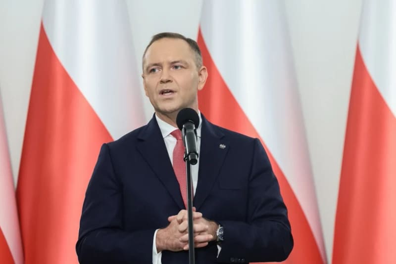 RBN zwołane przez prezydenta: docisk o amerykańskie bazy, rząd oczekuje pustej dyskusji