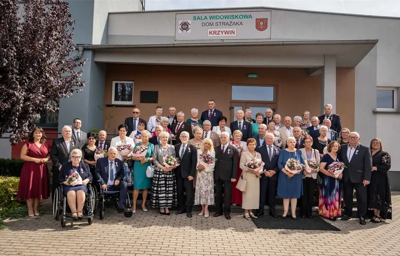 23 pary z Gminy Krzywiń otrzymały medale za 50 lat małżeństwa