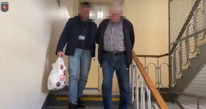 Policja w kilka godzin namierzyła 73-latka, który groził podpaleniem namiotów przy Szucha