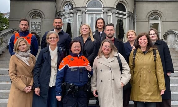 Uczestnicy wizyty studyjnej w Brukseli szukali sposobów na budowanie zaufania do policji