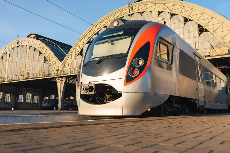 44 pasażerów rannych po wykolejeniu pociągu w Normandii, jedna osoba w stanie ciężkim