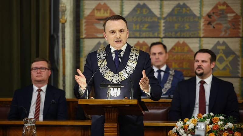Łukasz Gibała po ślubowaniu przed radnymi obejmuje obowiązki prezydenta Krakowa