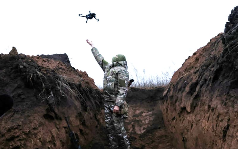 Holenderska firma wdrożyła system satelitarny do celowania dronów na froncie