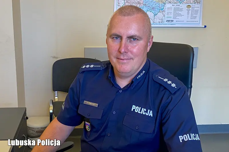 St. asp. Rafał Pomocka odnalazł po służbie 28-latka w kryzysie emocjonalnym