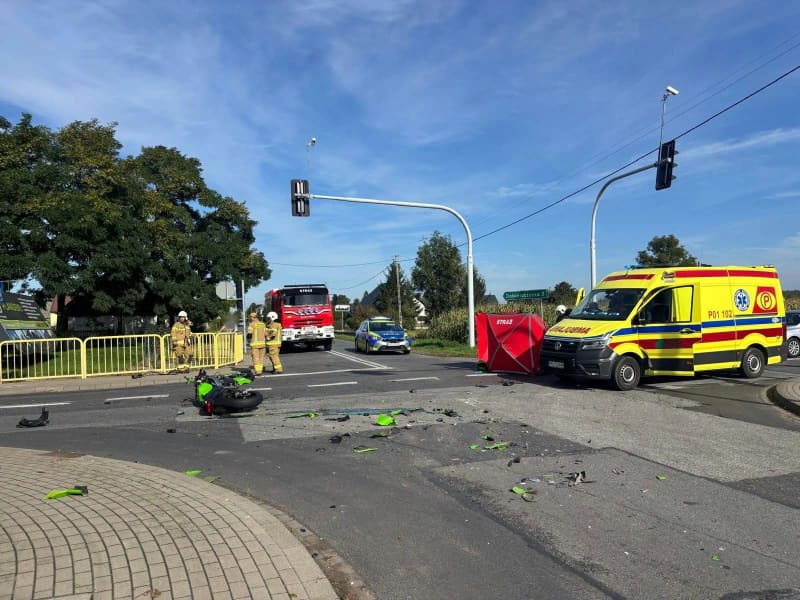 Motocyklista zginął w Suchej pod Jarocinem po zderzeniu z samochodem dostawczym