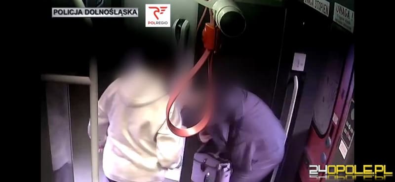 49-latek pobił kierownika pociągu z Kędzierzyna-Koźla, kolejarz stracił dwa zęby