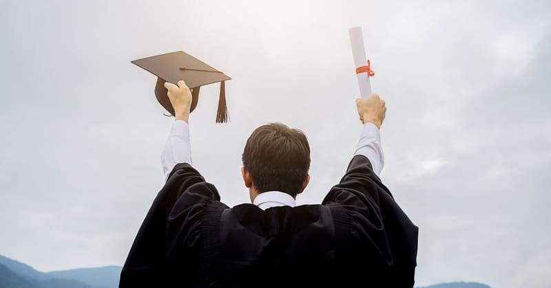 Sprawa Collegium Humanum wykracza poza dyplomy. 11 osób z zarzutami prania pieniędzy