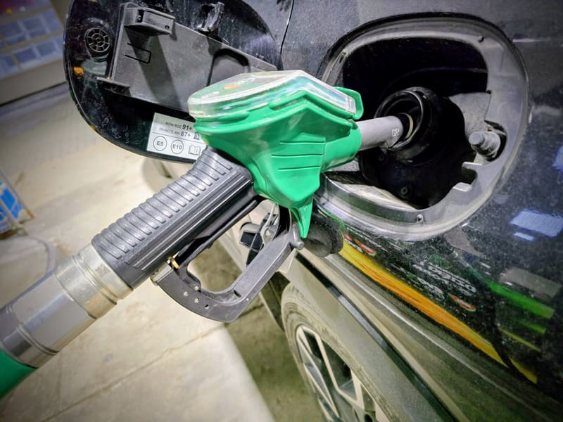 Minister Energii ustalił maksymalne ceny paliw na 21 października