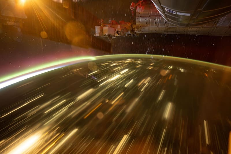 Astronautowie Expedition 75 pracują na Międzynarodowej Stacji Kosmicznej przed przyjazdem Crew-13