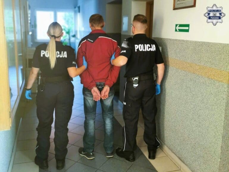 Policja nakryła złodzieja na budowie w Łące podczas pakowania łupu