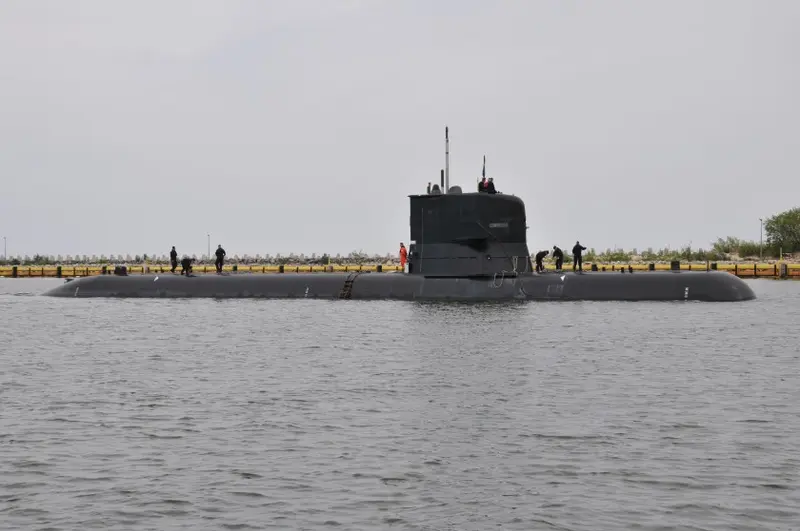 Polscy marynarze szkolą się w Karlskronie przed przejęciem HMS Södermanland